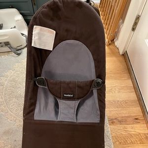 Adjustable baby seat.